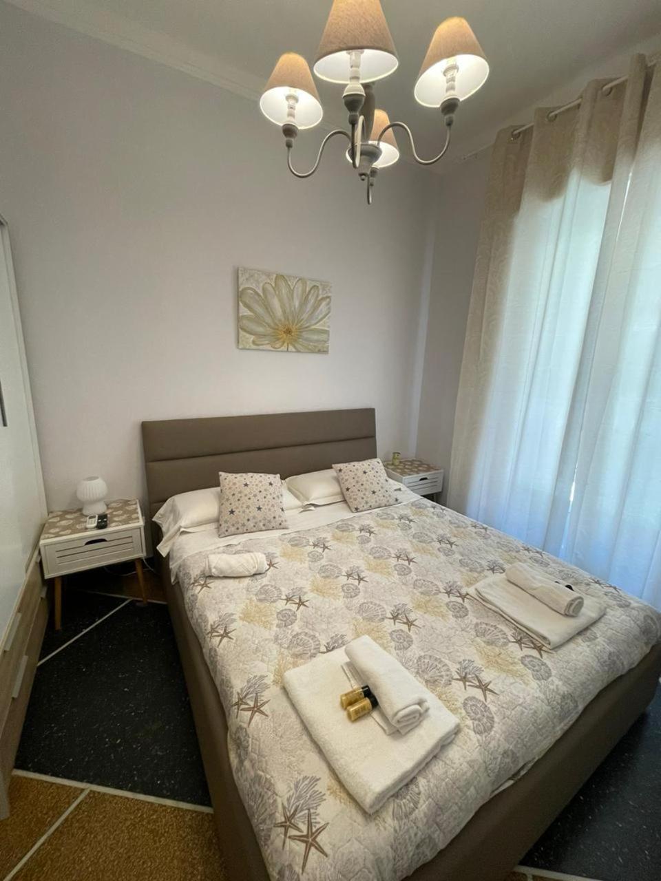 Molo Apartament Генуа Екстериор снимка