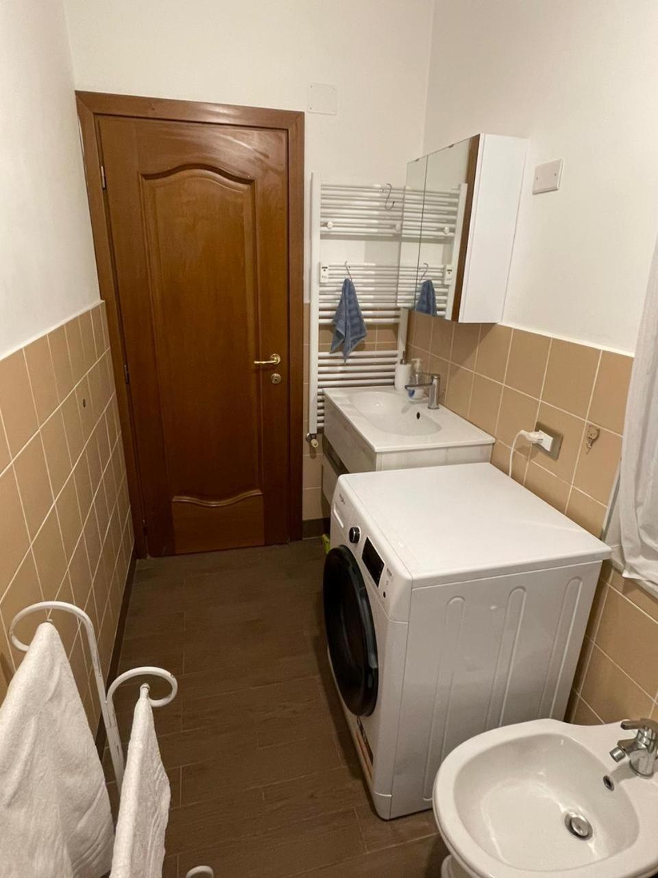 Molo Apartament Генуа Екстериор снимка